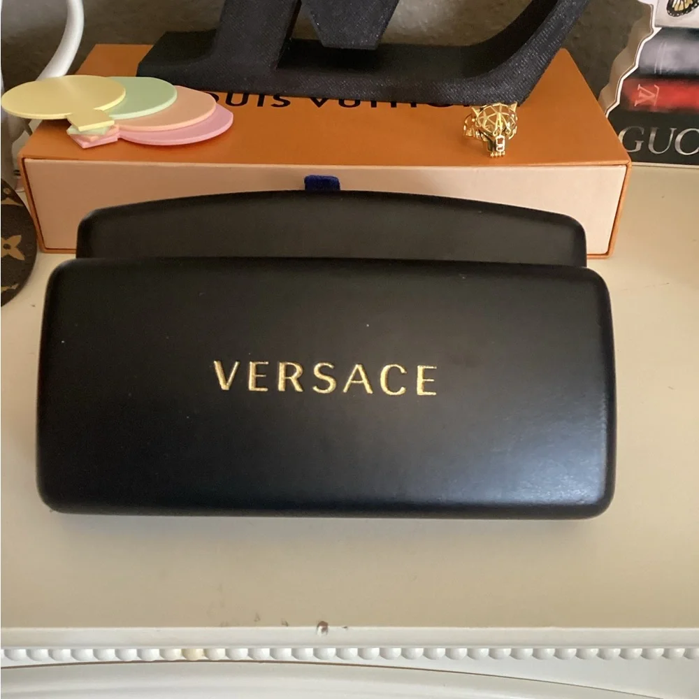 Versace Black Sunglasses Case - Picture 6 of 6